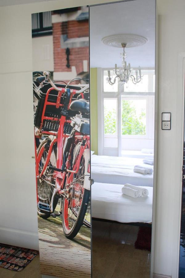 Bicycle Hotel Amsterdam Exterior photo