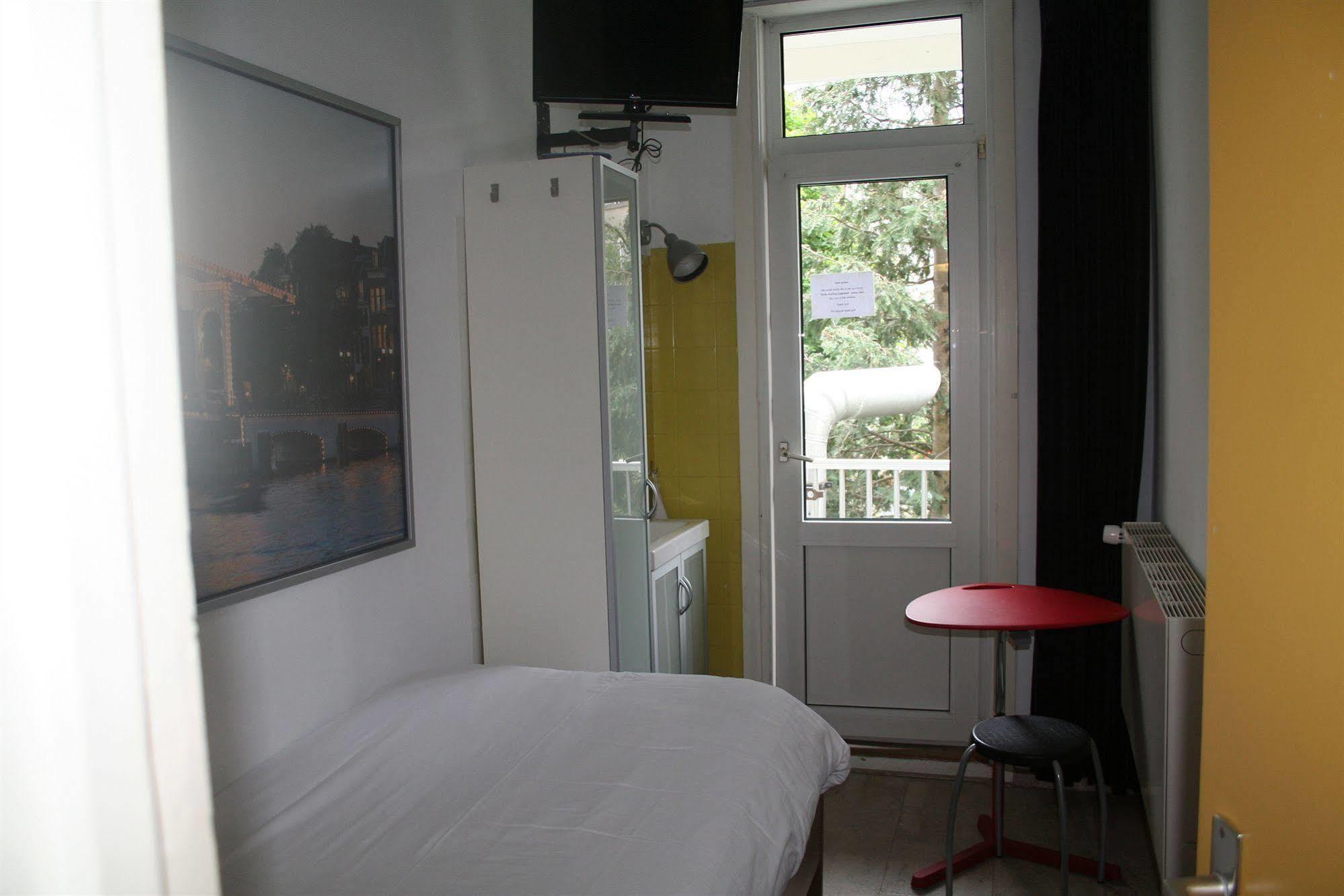 Bicycle Hotel Amsterdam Exterior photo
