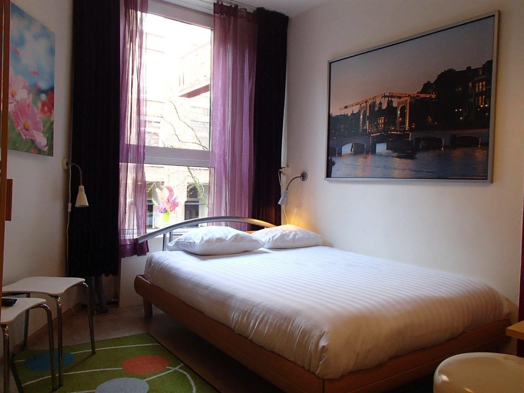 Bicycle Hotel Amsterdam Exterior photo